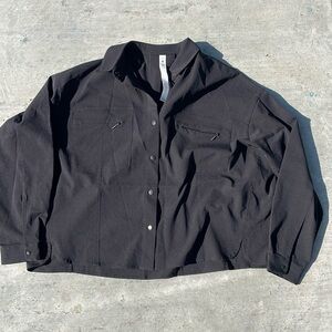 Lululemon Ventlight Snap-Up Shirt Size 2